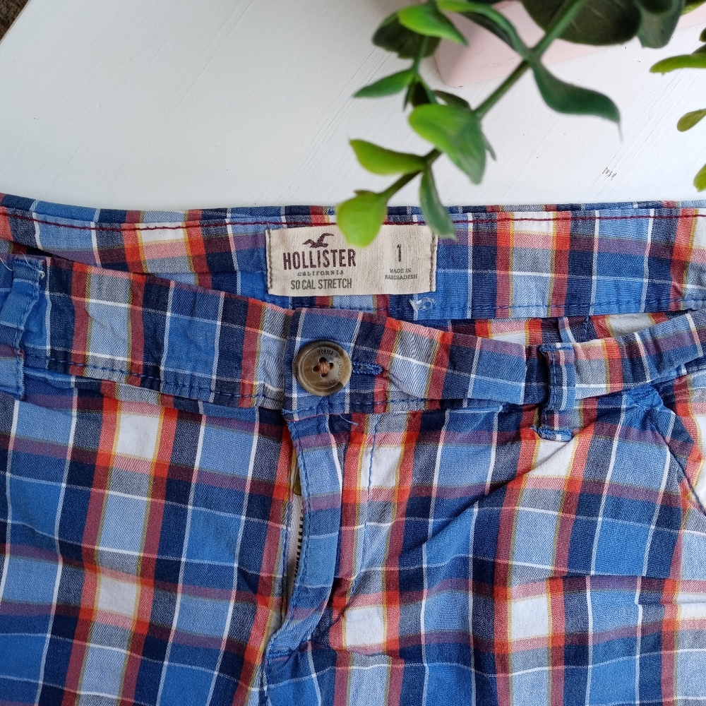 Hollister Plaid Shorts Size 1 - Picture 6 of 6